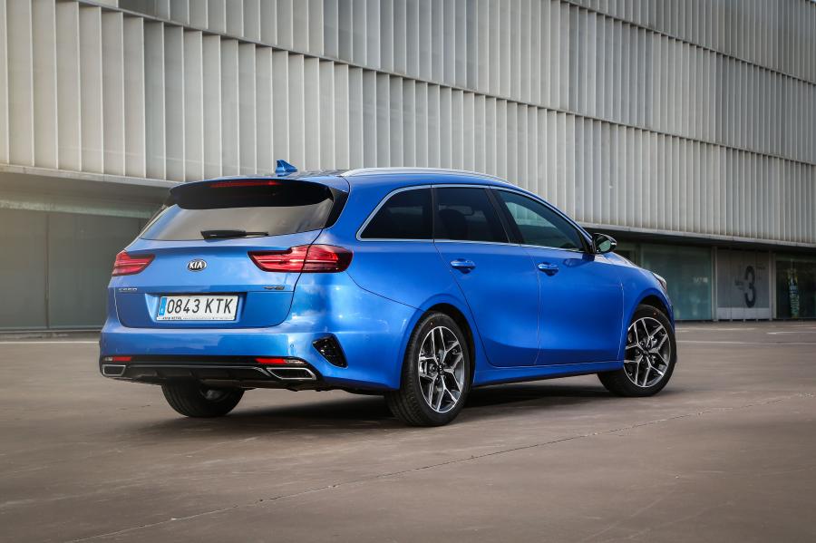  Kia Ceed GT Line Sportswagon 2018 года  (WW) (фото 20 из 30)